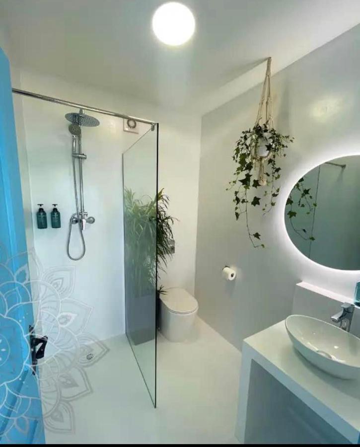 Beach Front Apartment Cebelitarık Dış mekan fotoğraf